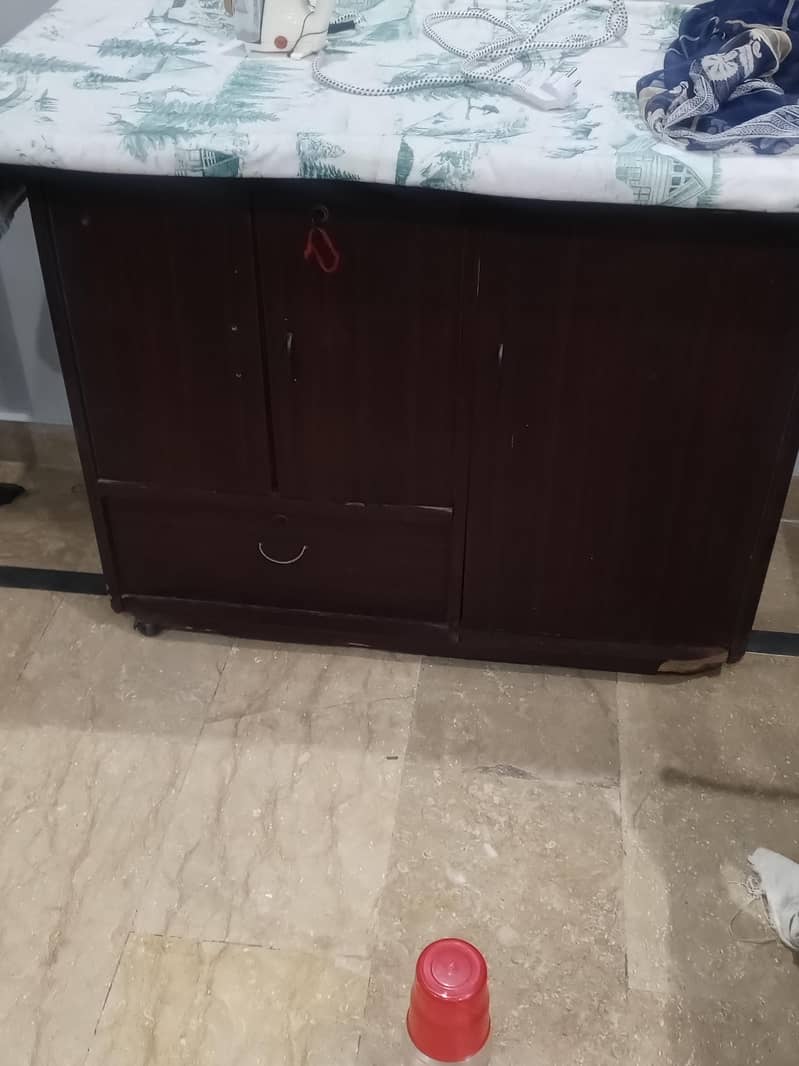 iron stand 1