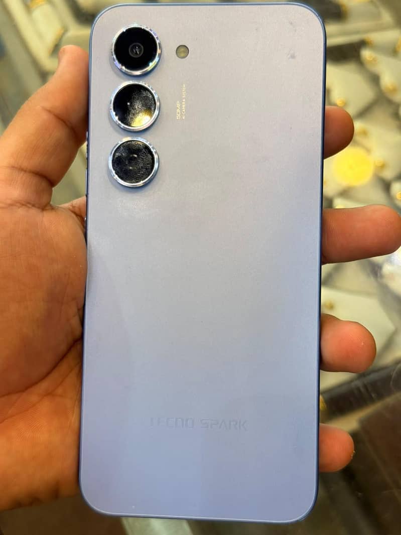 Tecno spark 40 pro 2