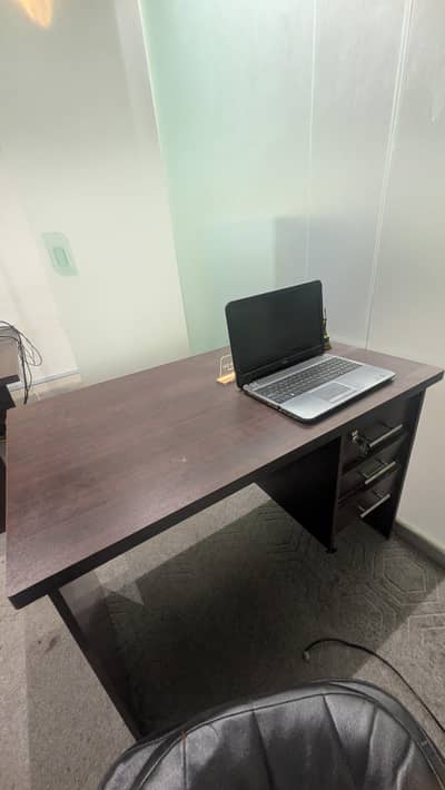 office tables & cubicules