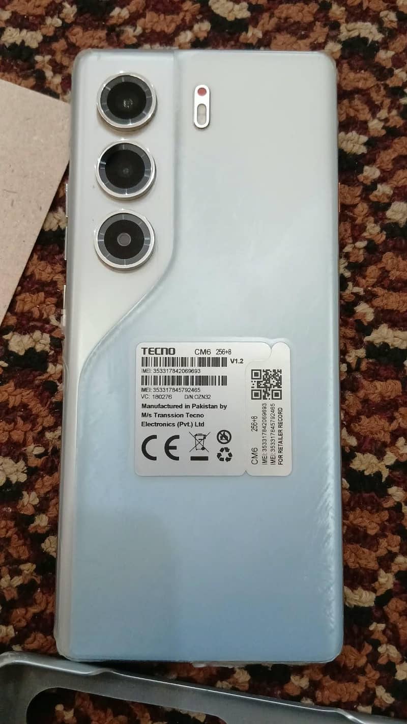 Tecno CAMON 40 Pro 0