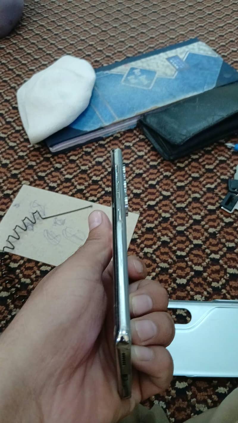Tecno CAMON 40 Pro 5