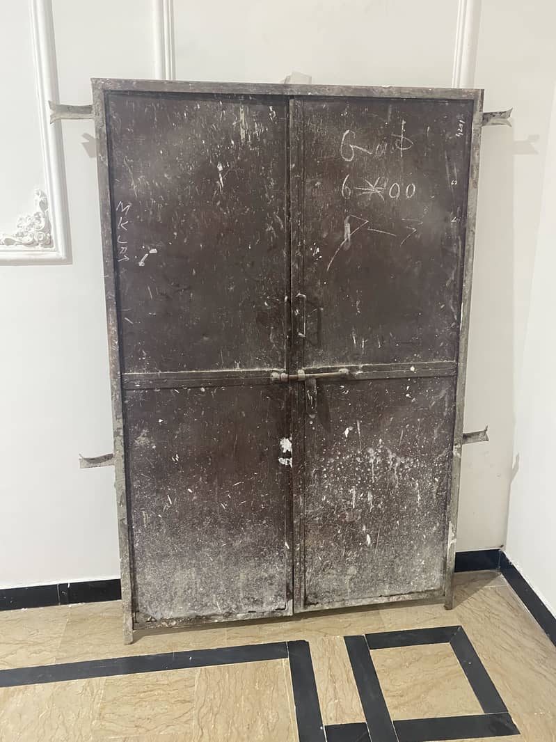 Used door 0