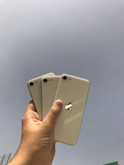 Apple iPhone SE