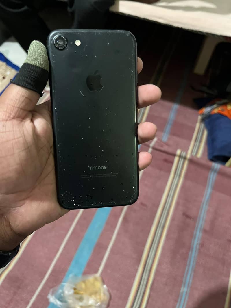 Apple iPhone 7 7