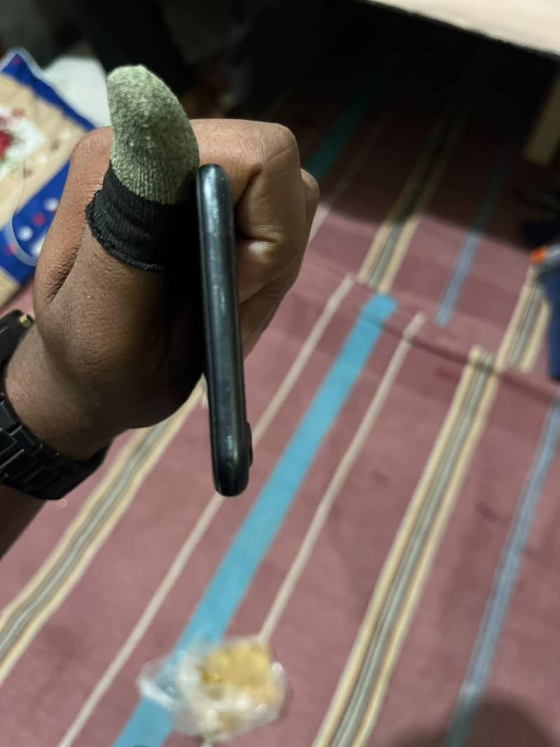 Apple iPhone 7 12