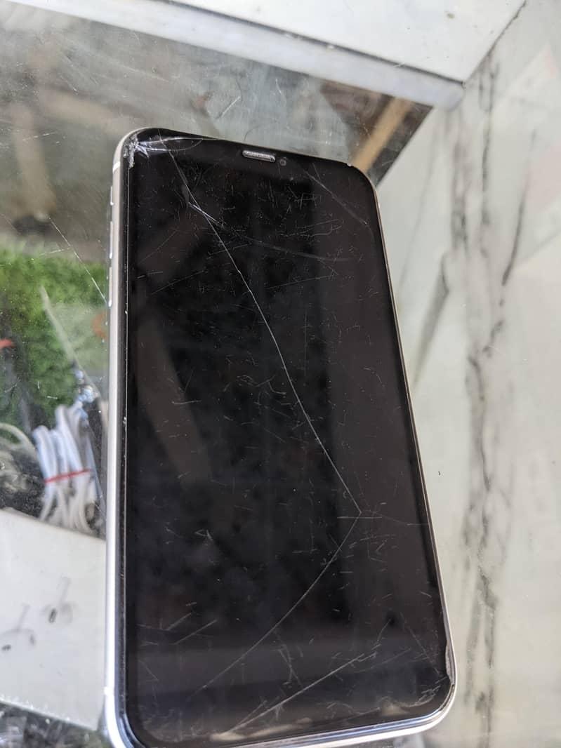 Apple iPhone 11 6
