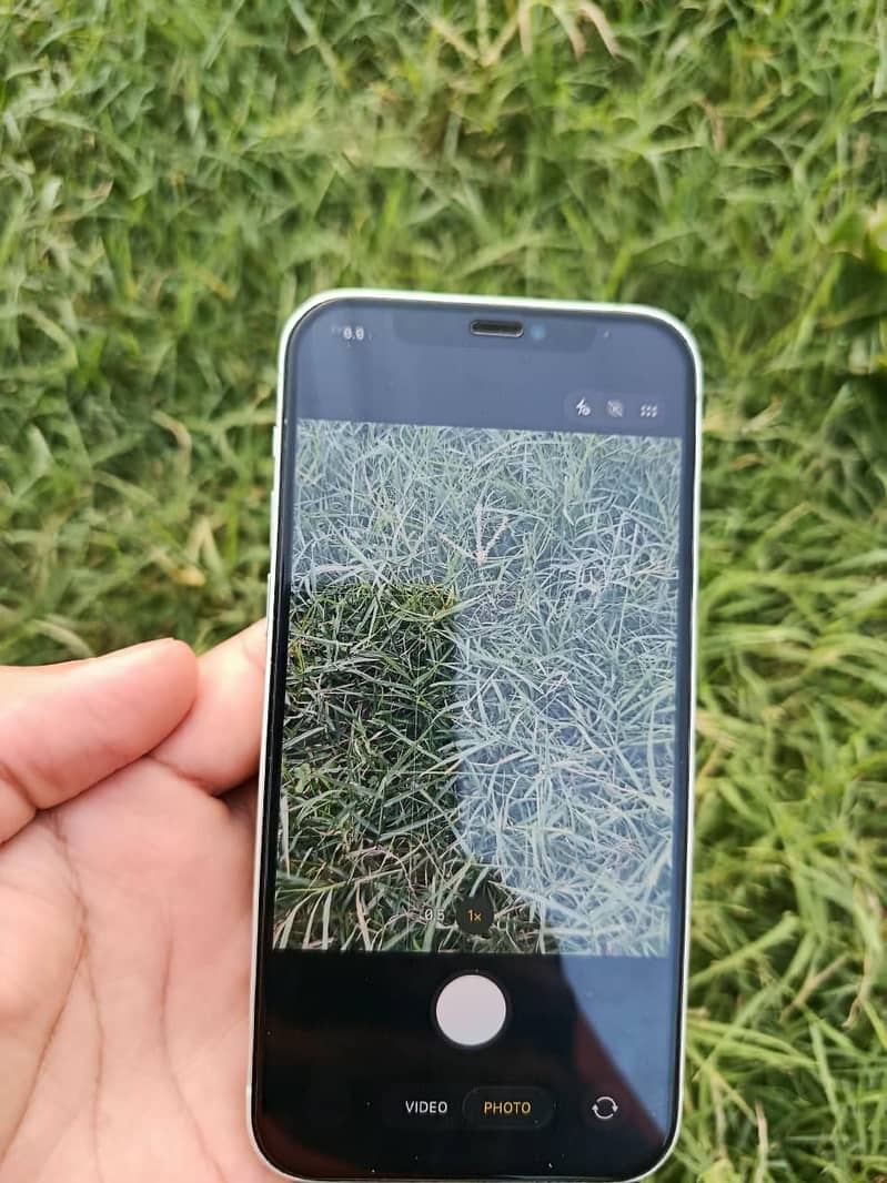 Apple iPhone 12 6