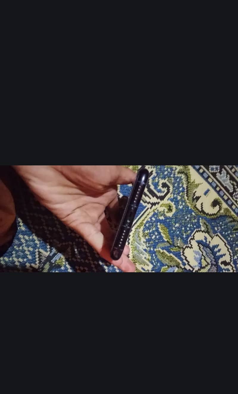 Apple iPhone XR 2