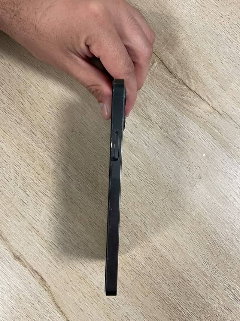 Apple iPhone 12 Pro 4