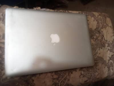 Mac Book Pro 2011 only call ya whtsapp no olx chat please