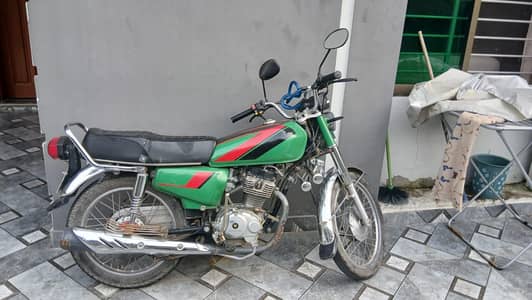 Honda CG 125 available for sale in very good condition