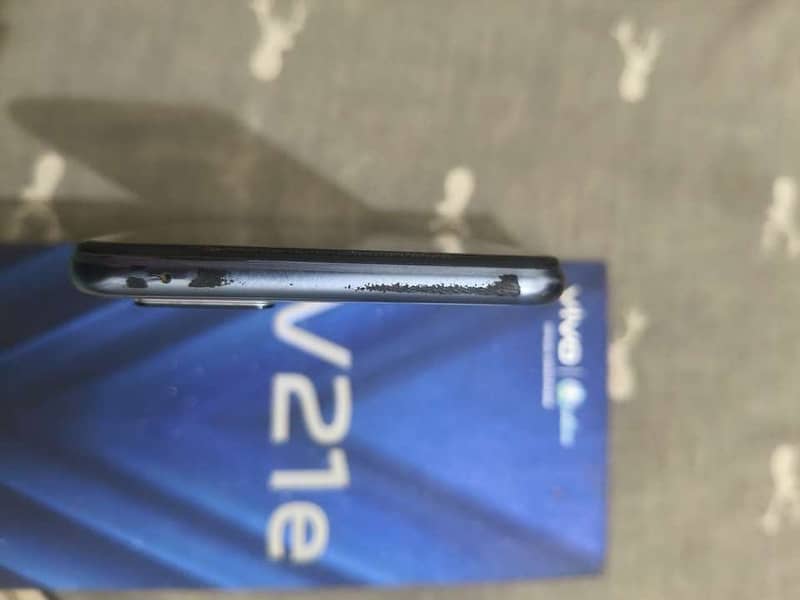 Vivo V21e 1