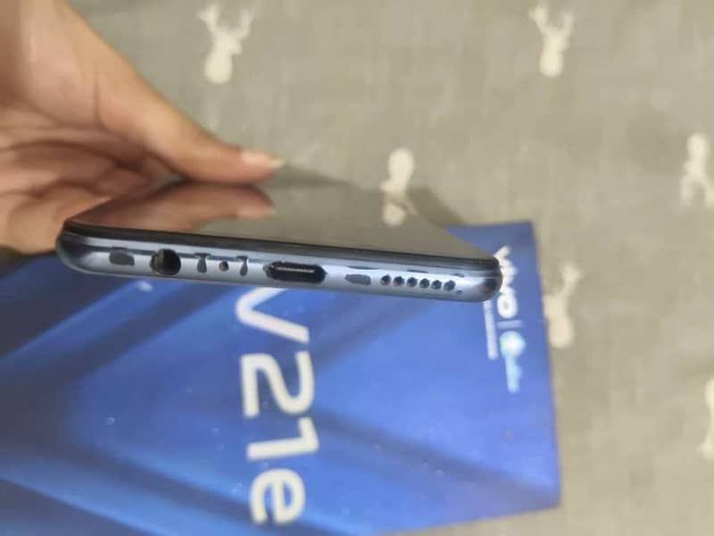 Vivo V21e 2