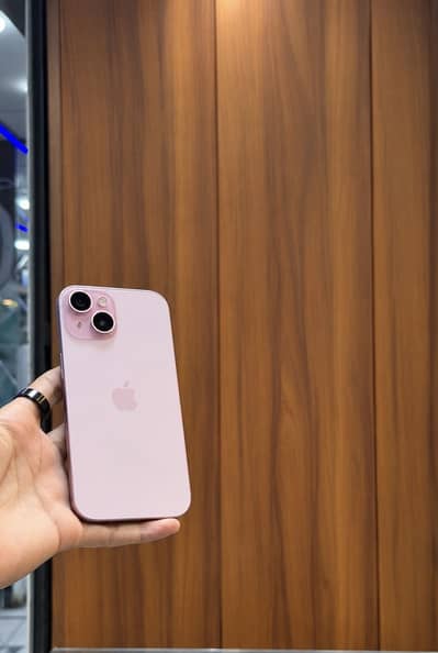 Apple iPhone 15