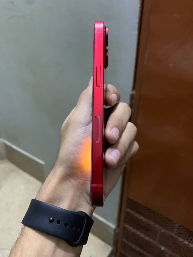 Apple iPhone 13 1
