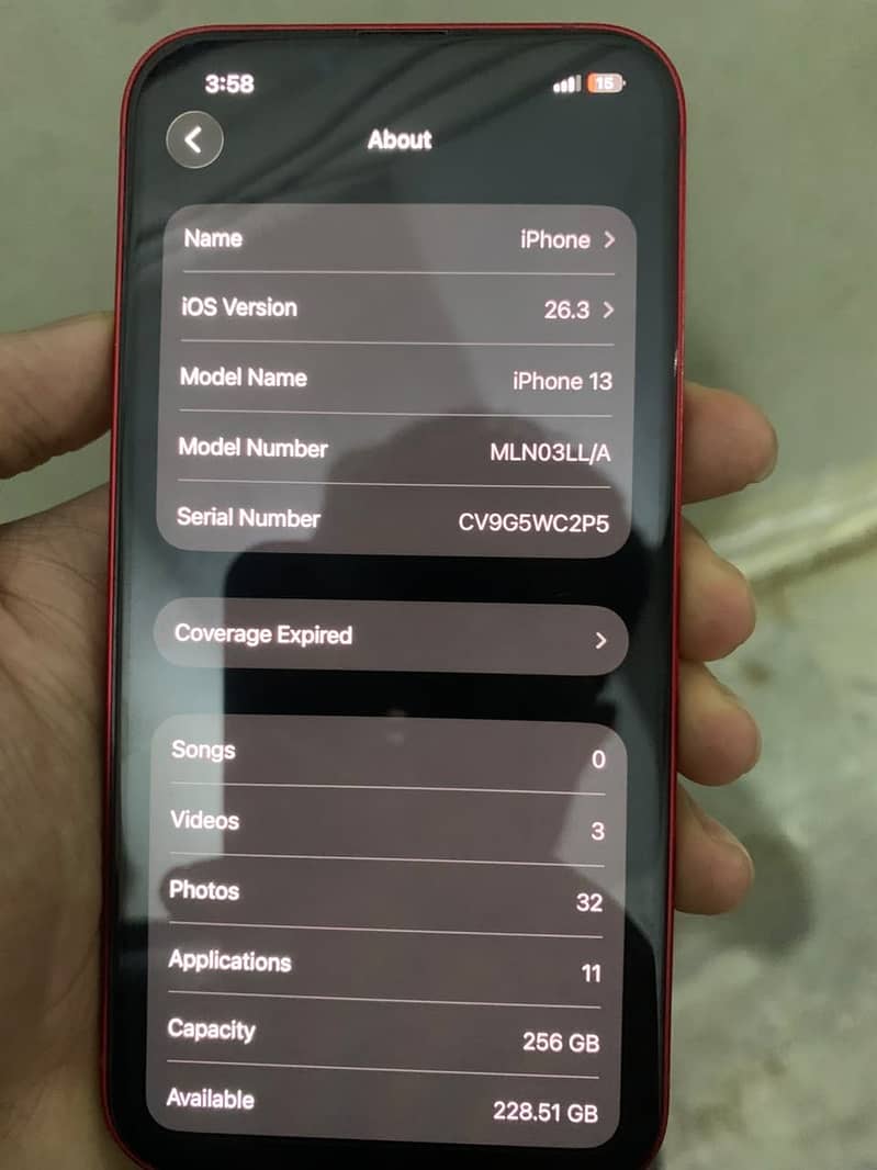 Apple iPhone 13 4