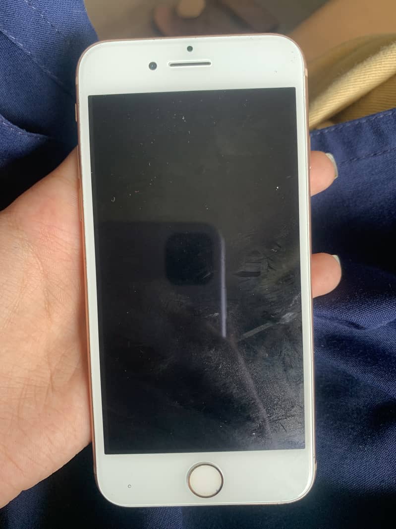 Apple iPhone 8 1