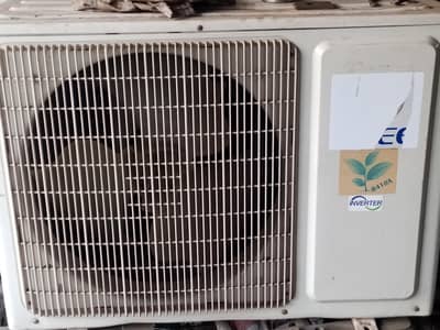urgent sale gree AC inverter 1.5