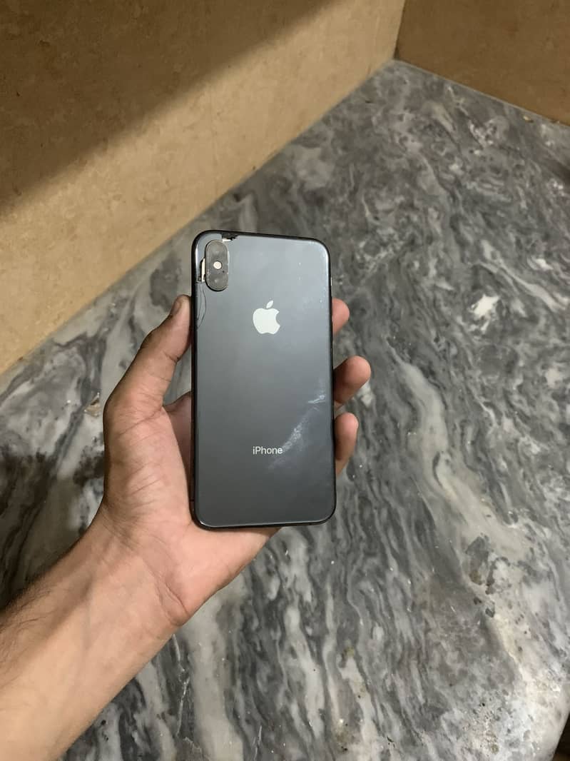 Apple iPhone XS 4