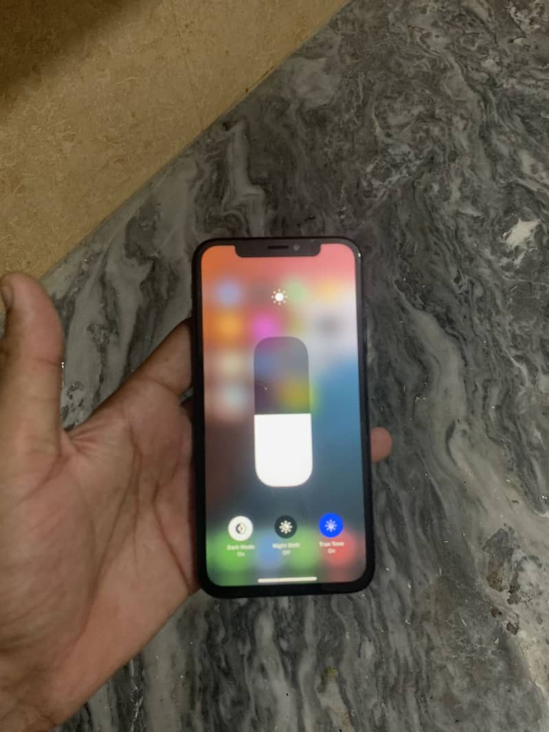 Apple iPhone XS 6