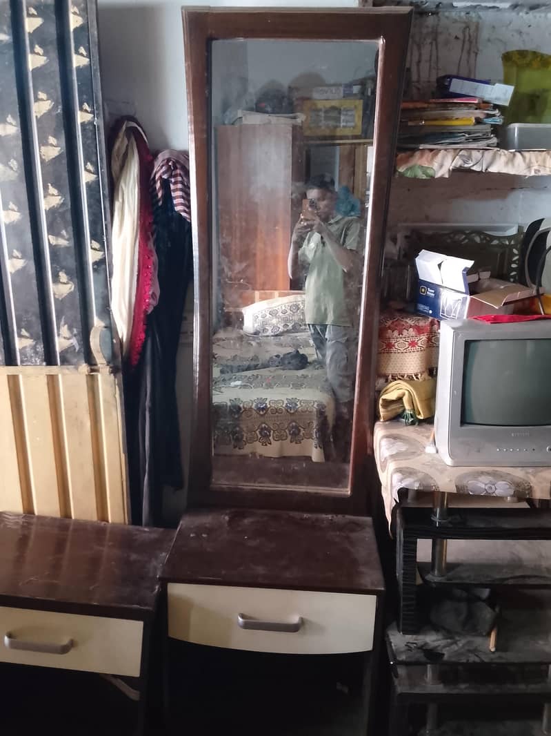 dressing mirror 1