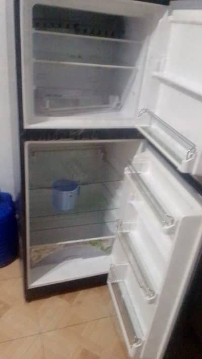 Dawlance Fridge Used But Condition same like new