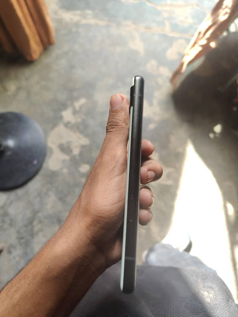 Google Pixel 6a 4