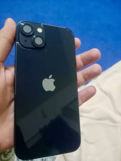 Apple iPhone 13
