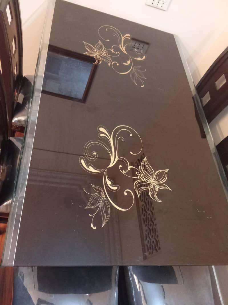 6 seated Dinning Table 2