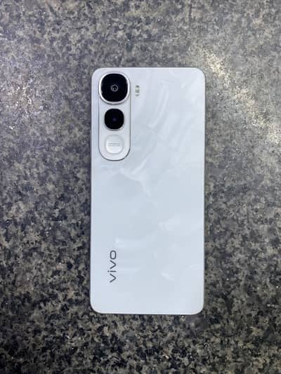 Vivo Y400