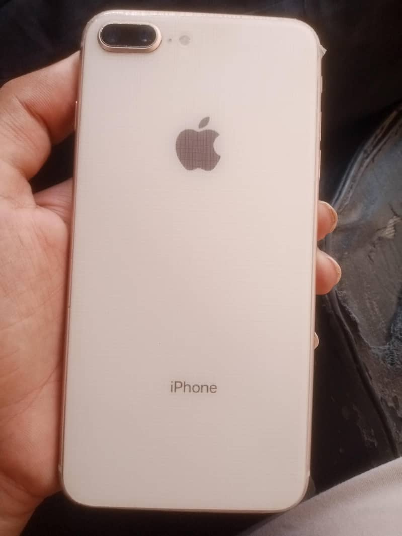 Apple iPhone 8 Plus 0