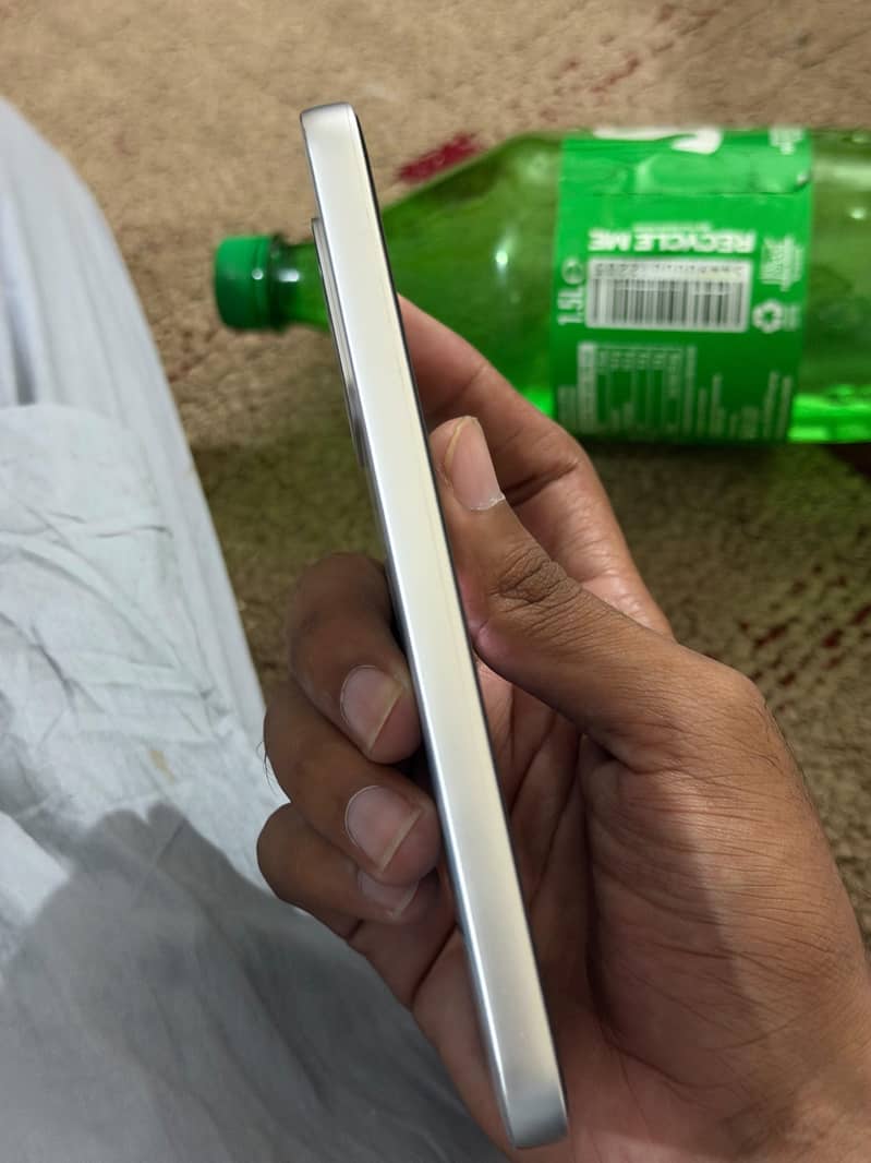 OPPO A6s pro 4