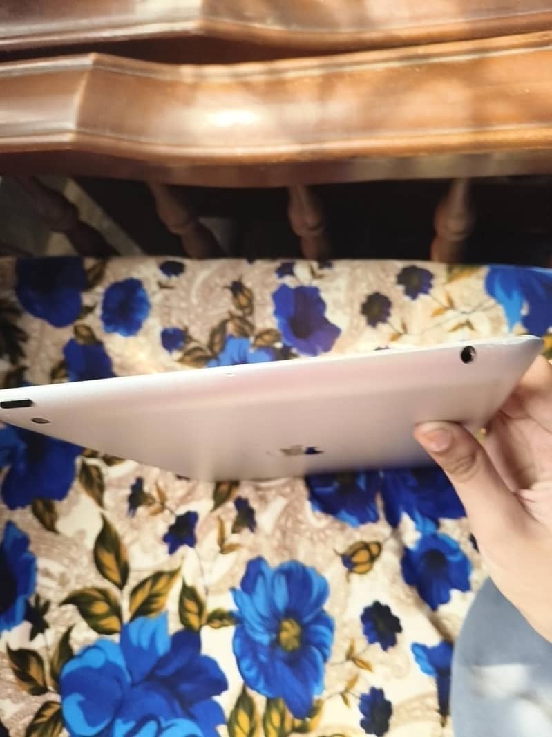 original Apple ipad 4