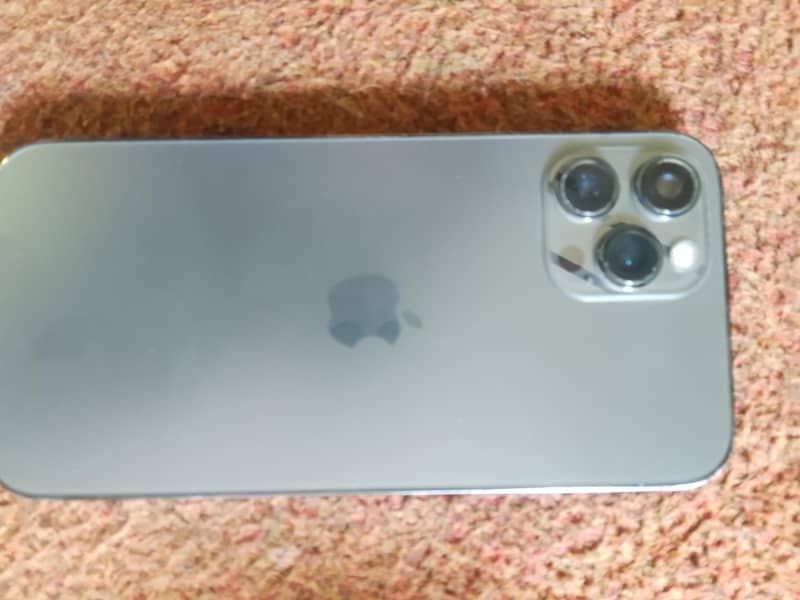 Apple iPhone 12 Pro Max 3