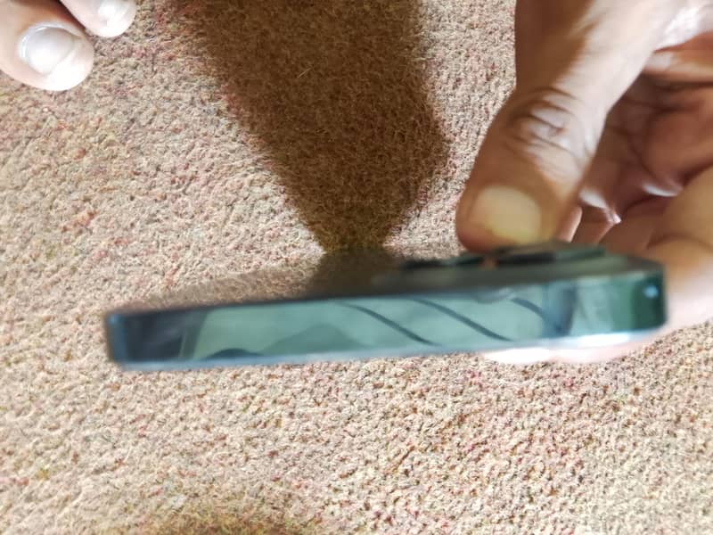 Apple iPhone 12 Pro Max 4