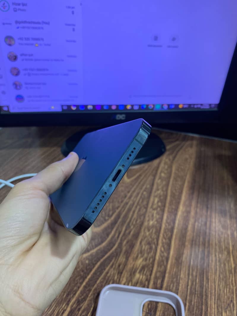 Apple iPhone 12 Pro Max 2