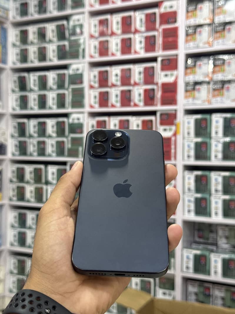 Apple iPhone 15 pro max 0
