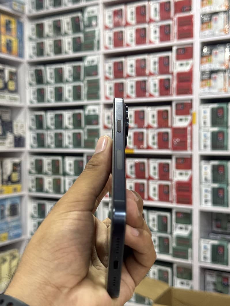 Apple iPhone 15 pro max 1