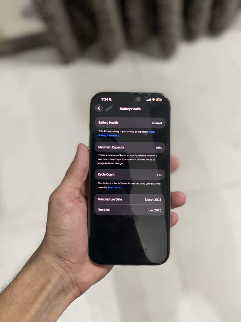 Apple iPhone 16 Pro Max 3