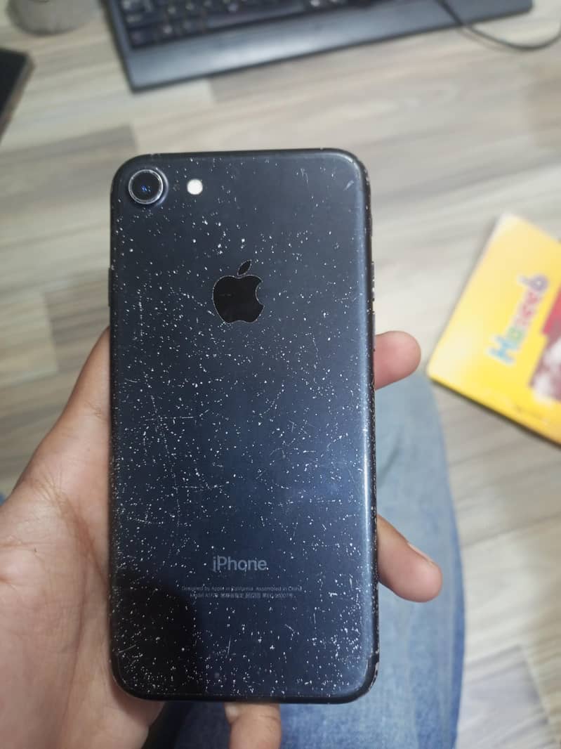Apple iPhone 7 Plus 1