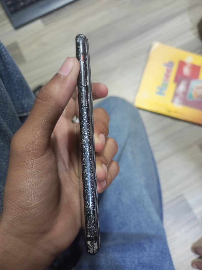 Apple iPhone 7 Plus 5