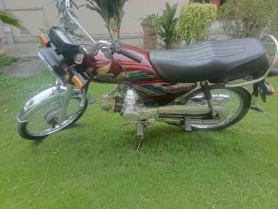 Honda CD 70 model 2021 colour red total jeniune