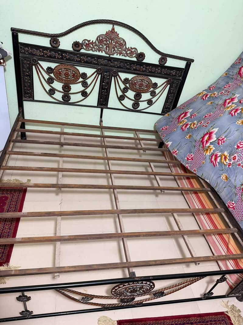 Double bed with mattress 1