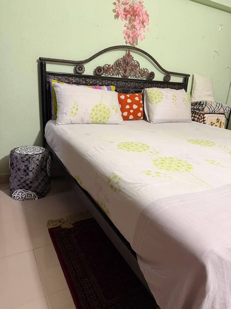 Double bed with mattress 2