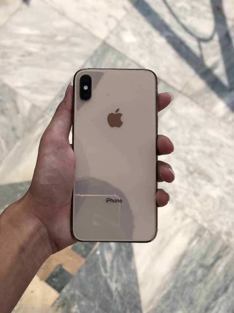 Apple iPhone XS Max 0