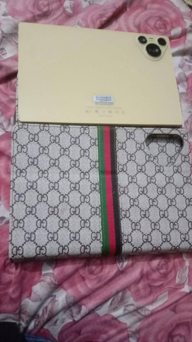Tablet with box 3