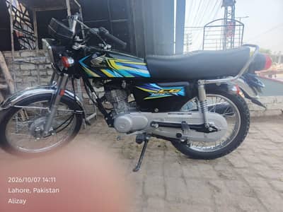 Honda 125 Black Color Genuine Condition