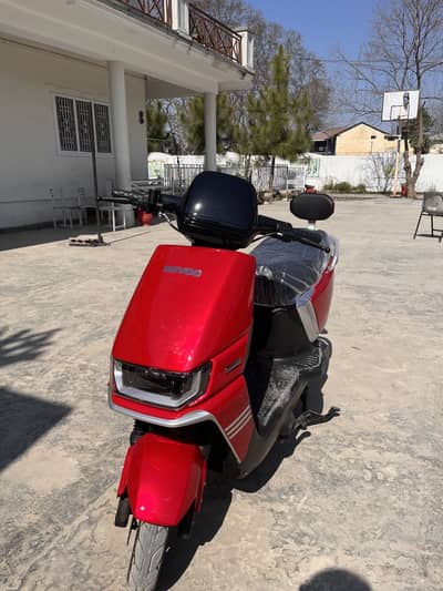 Revoo a12 scooty