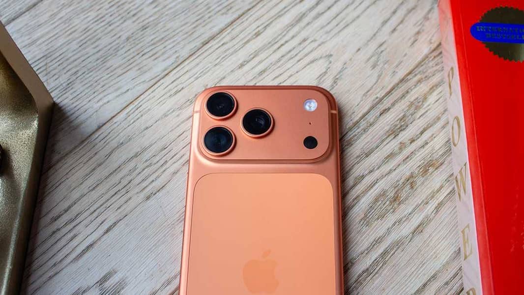 Apple iPhone 17 Pro Max 1