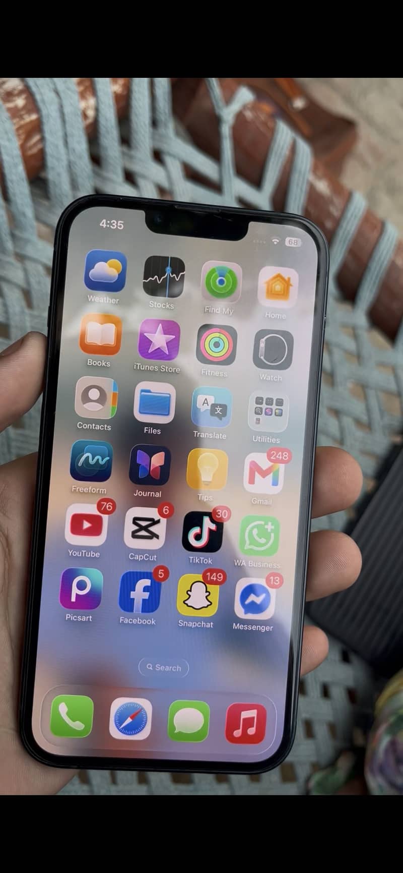 iPhone 13 1